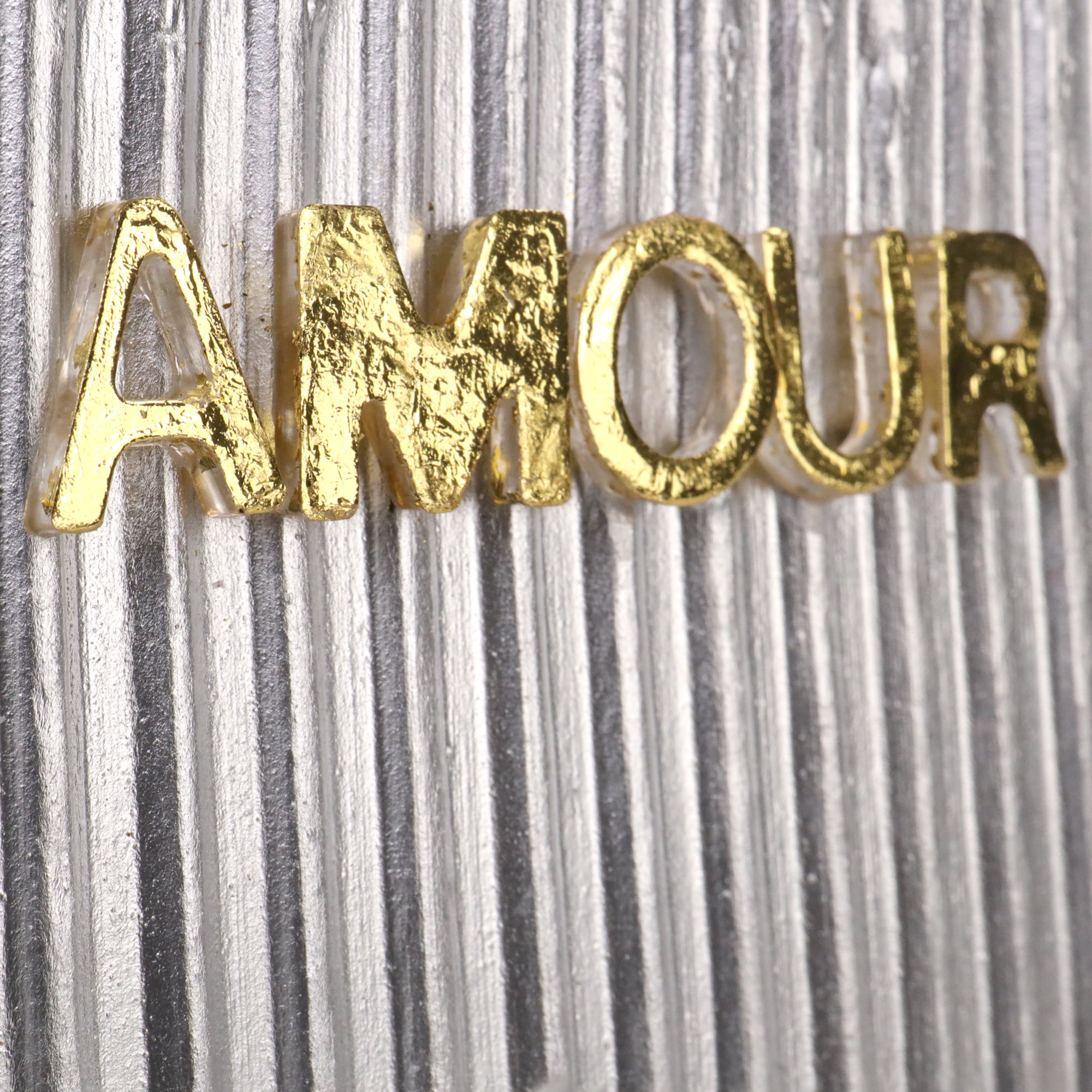 Envie d'une déco unique sur mesure ? Laissez-vous émerveiller par ces Mots d'amour